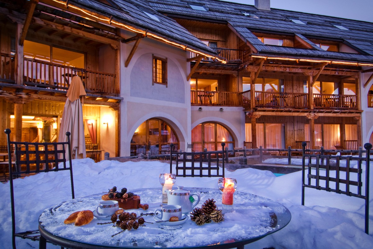 Hotel La Ferme De L'Izoard Arvieux - Spa Restaurant - Envie De Queyras